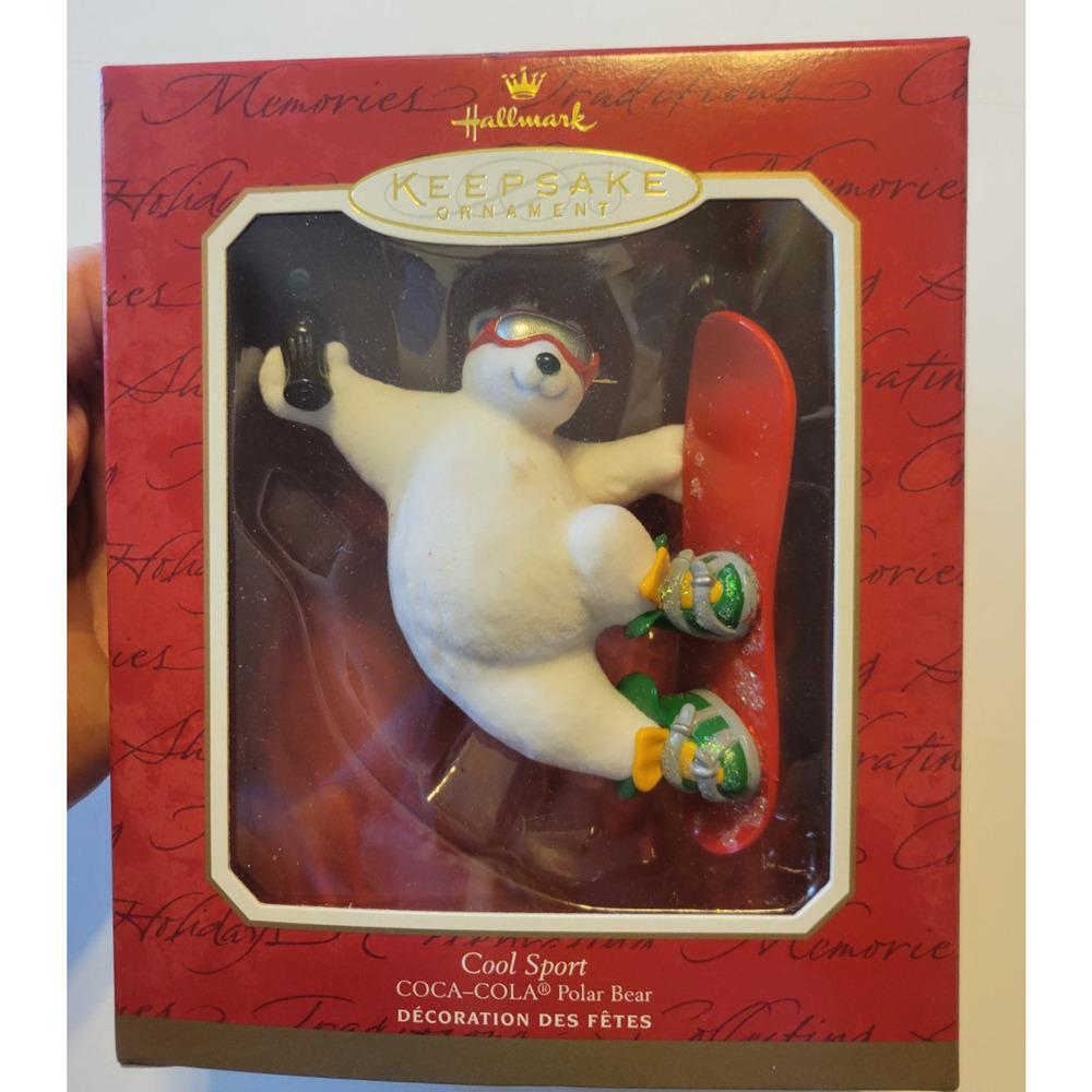Hallmark Keepsake Cool Sport Coca Cola Polar Bear Hanging Christmas 2001